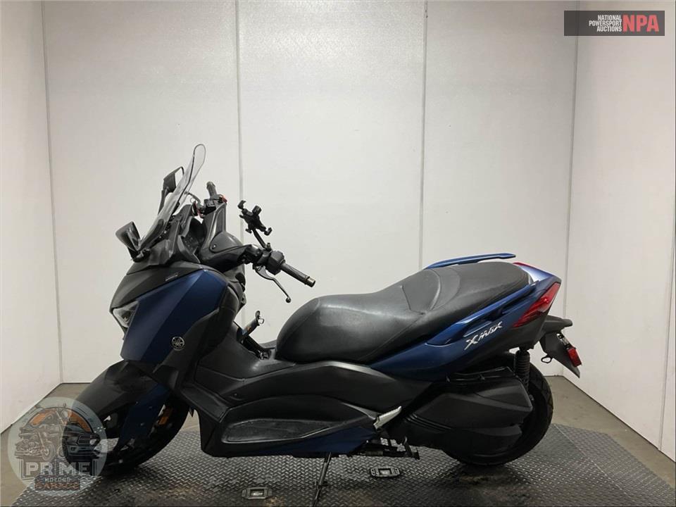2021 Yamaha XMAX — фото 3