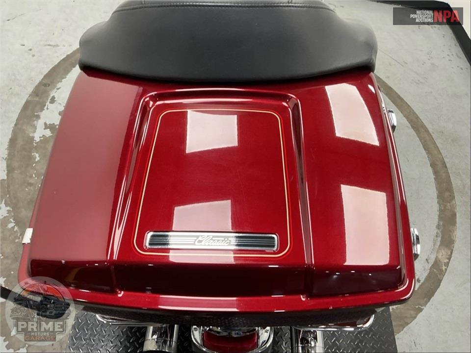2010 Harley-Davidson FLHTC ELECTRA GLIDE CLASSIC — фото 38