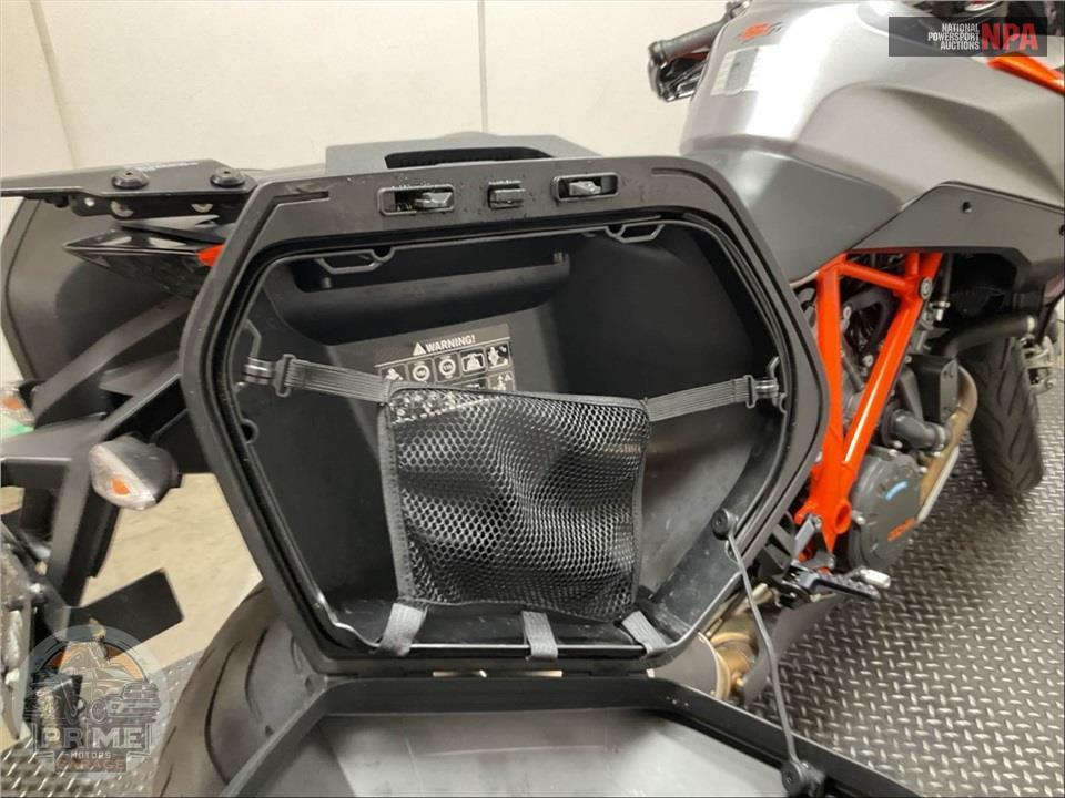 2017 Ktm 1290 SUPER DUKE GT — фото 22