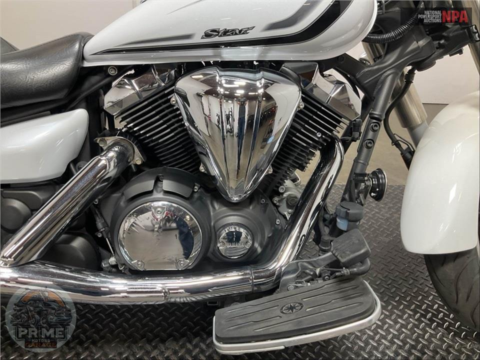 2013 Yamaha XVS95DW/C V-STAR (PEARL WHITE) — фото 6