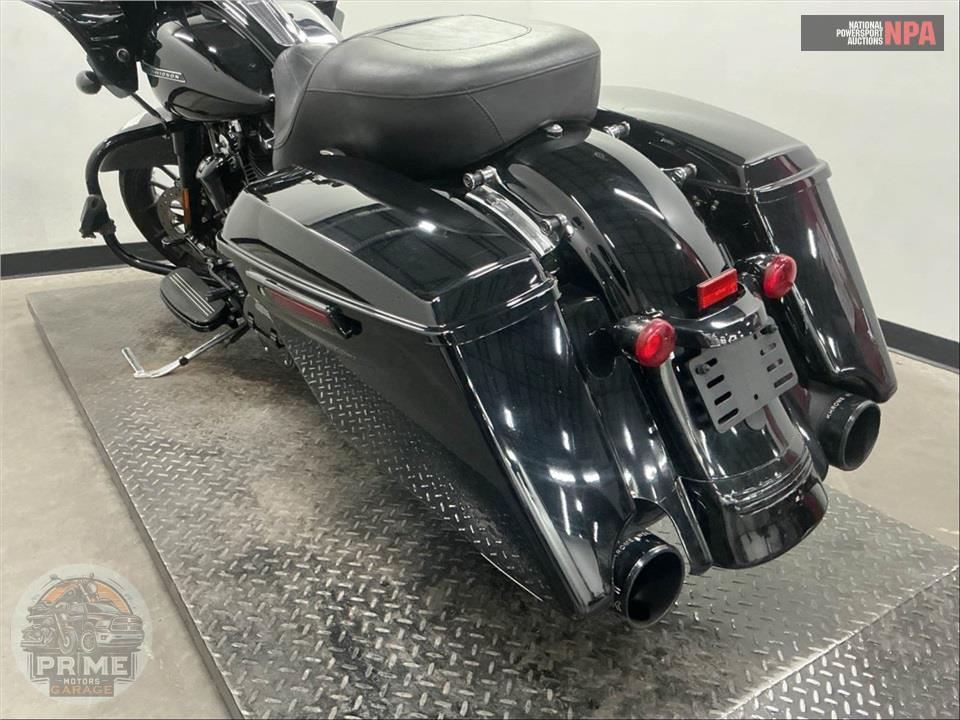2019 Harley-Davidson FLTRXS ROAD GLIDE SPECIAL — фото 21
