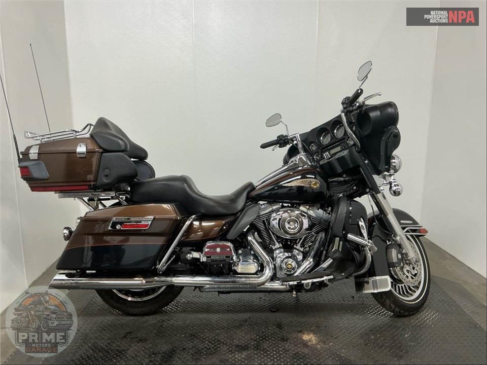 2013 Harley-Davidson FLHTK EL GLIDE UL LI ANN — фото 1