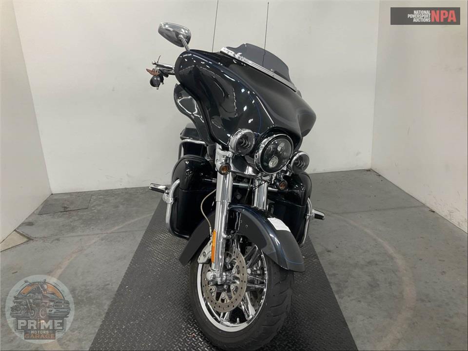 2013 Harley-Davidson FLHTCUSE8 SCREAMIN EG ANN — фото 2
