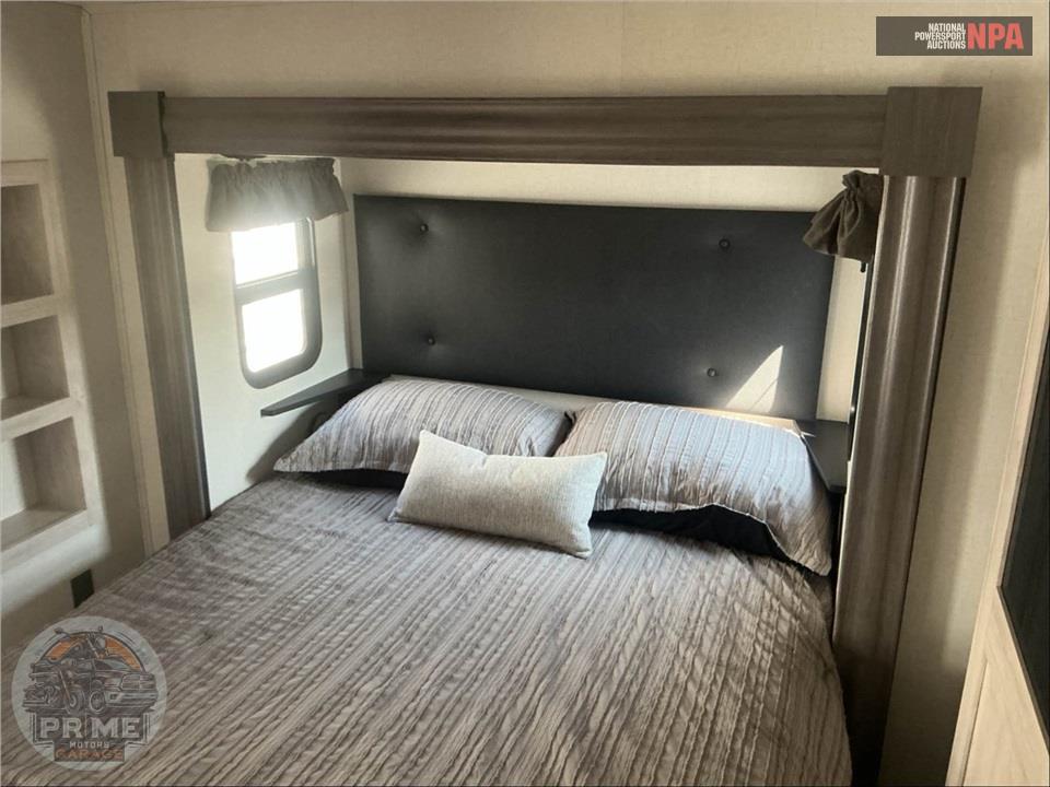 2024 Sandpiper By Forest River M-4002FB - FIFTH WHEEL SERIES — фото 12