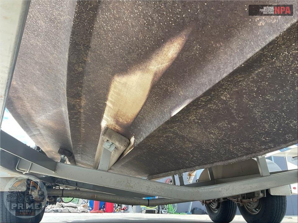 2011 Hurricane Boat SUNDECK SPORT L=21/E=1 225HP MERCURY OB — фото 14