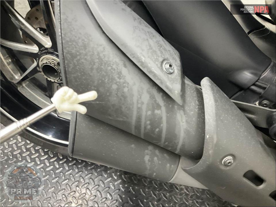 2015 Ducati DIAVEL CARBON WHITE — фото 26