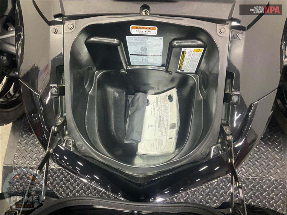 2019 Can-Am SPYDER F3 LIMITED SE6 — фото 12