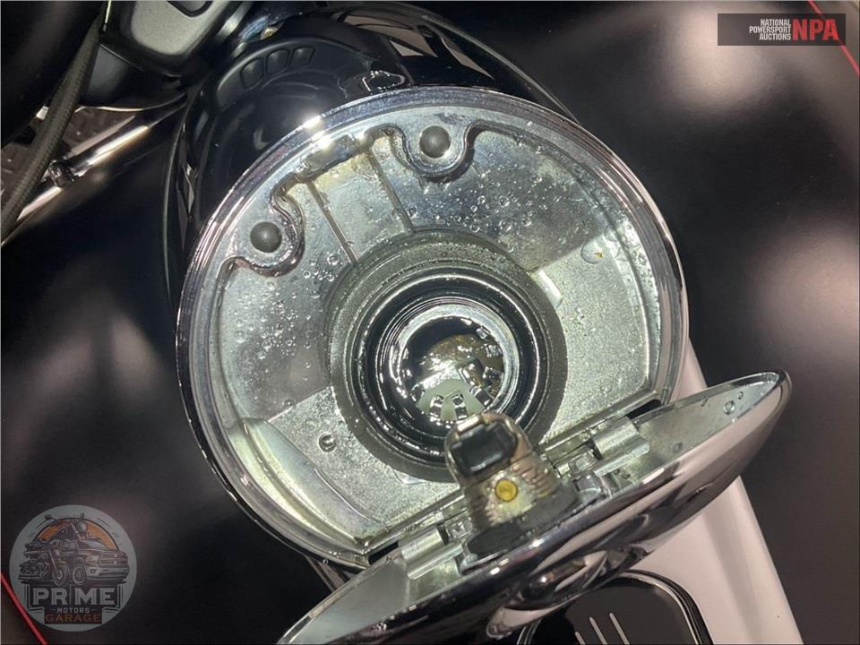 2015 Harley-Davidson FLTRXS ROAD GLIDE SPECIAL — фото 18
