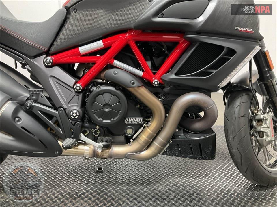 2013 Ducati DIAVEL CARBON — фото 6