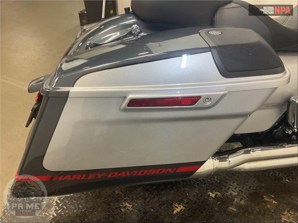 2019 Harley-Davidson FLHXSE CVO STREET GLIDE — фото 19