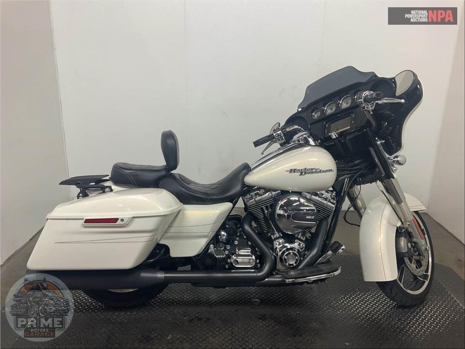 2015 Harley-Davidson FLHXS STREET GLIDE SPECIAL — фото 1