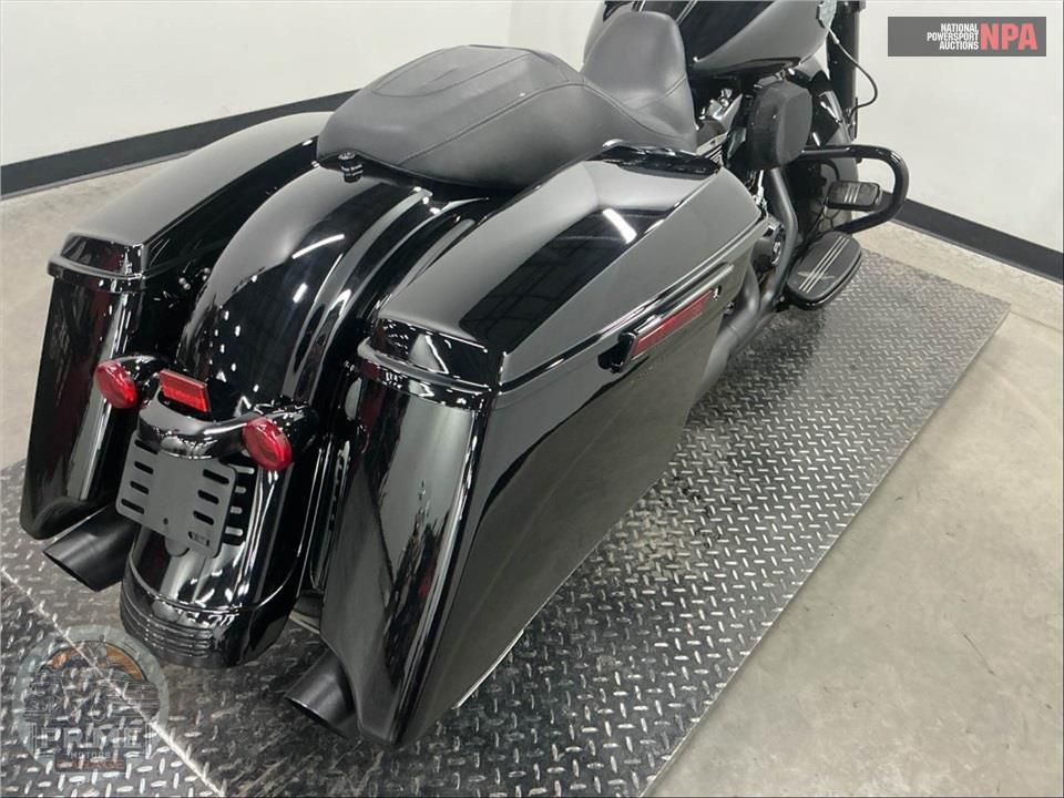 2022 Harley-Davidson FLHXS STREET GLIDE SPECIAL — фото 18