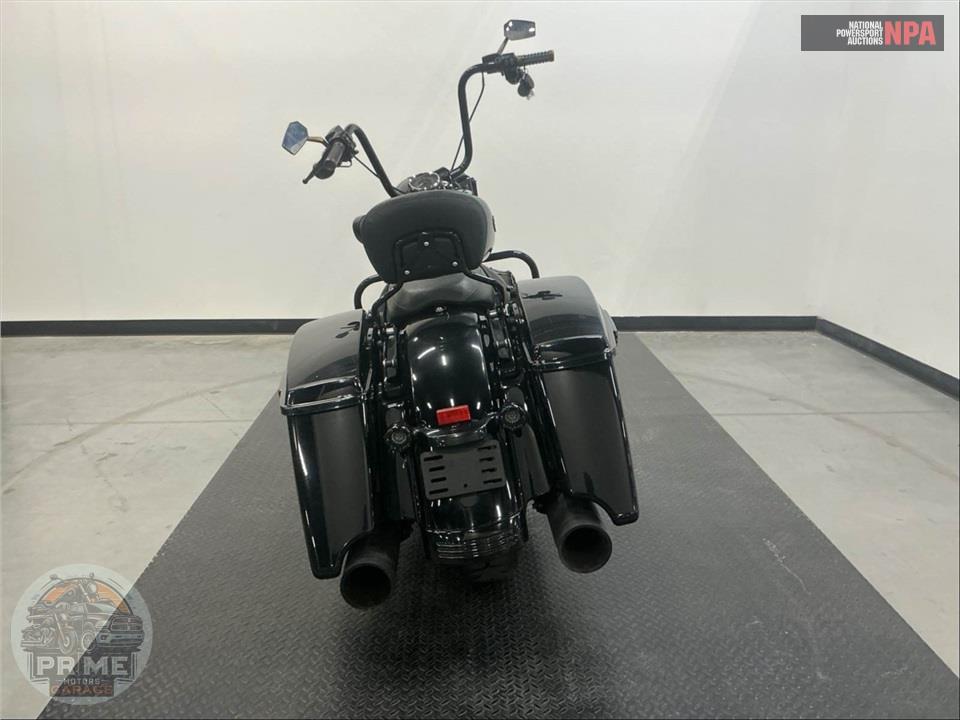 2017 Harley-Davidson FLHRXS ROAD KING SPECIAL — фото 4