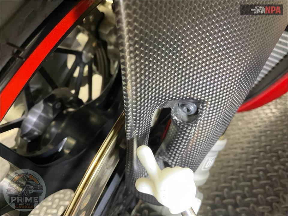 2024 Ducati PANIGALE V4 R — фото 16