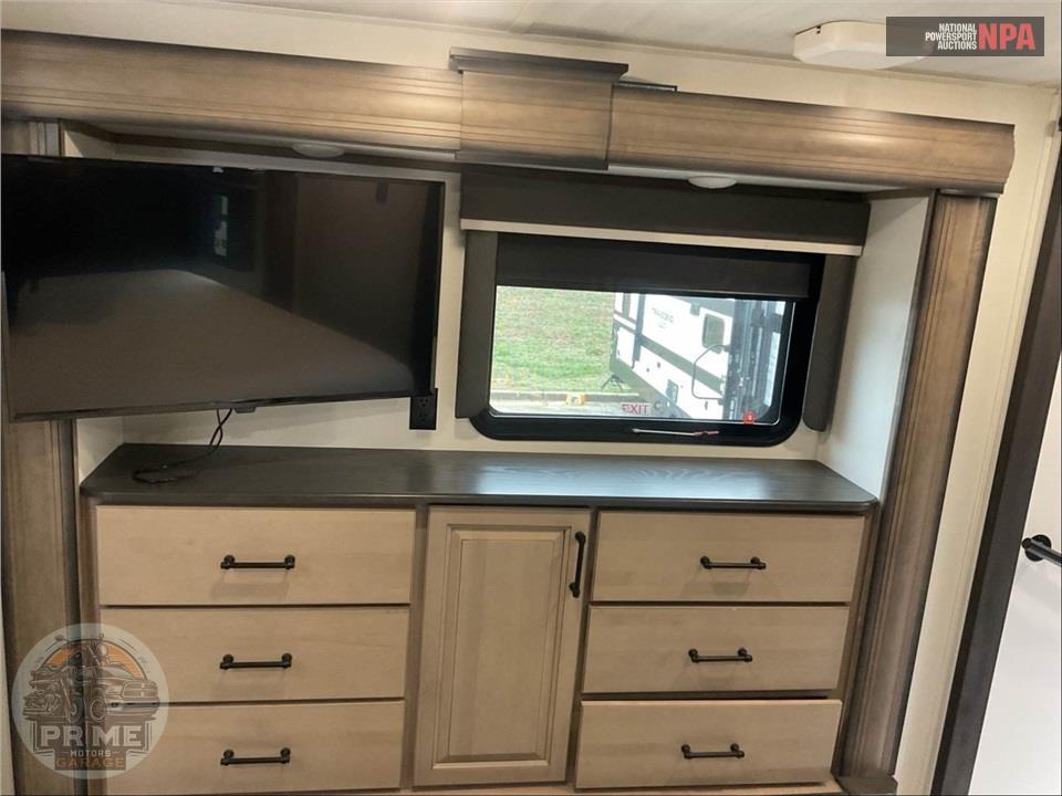 2024 Keystone Rv M-3901 RK - MONTANA LEGACY EDITION FIFTH WHEEL SERIES — фото 4