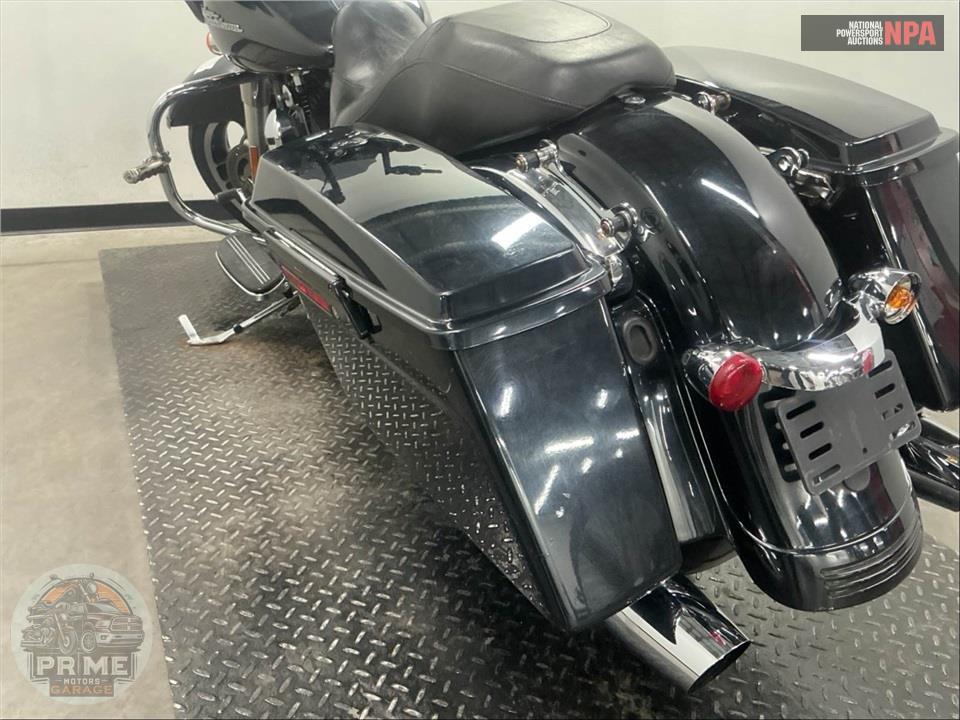 2013 Harley-Davidson FLHX STREET GLIDE — фото 21