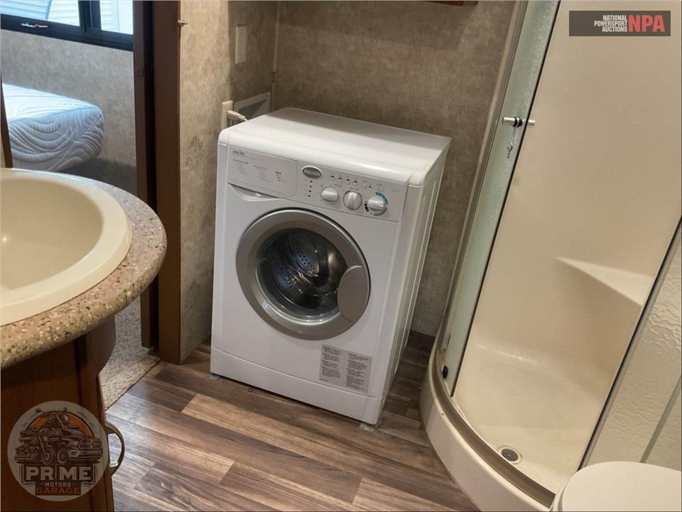 2017 Highland Ridge Rv M-376FBH - ROAMER FIFTH WHEEL SERIES — фото 39