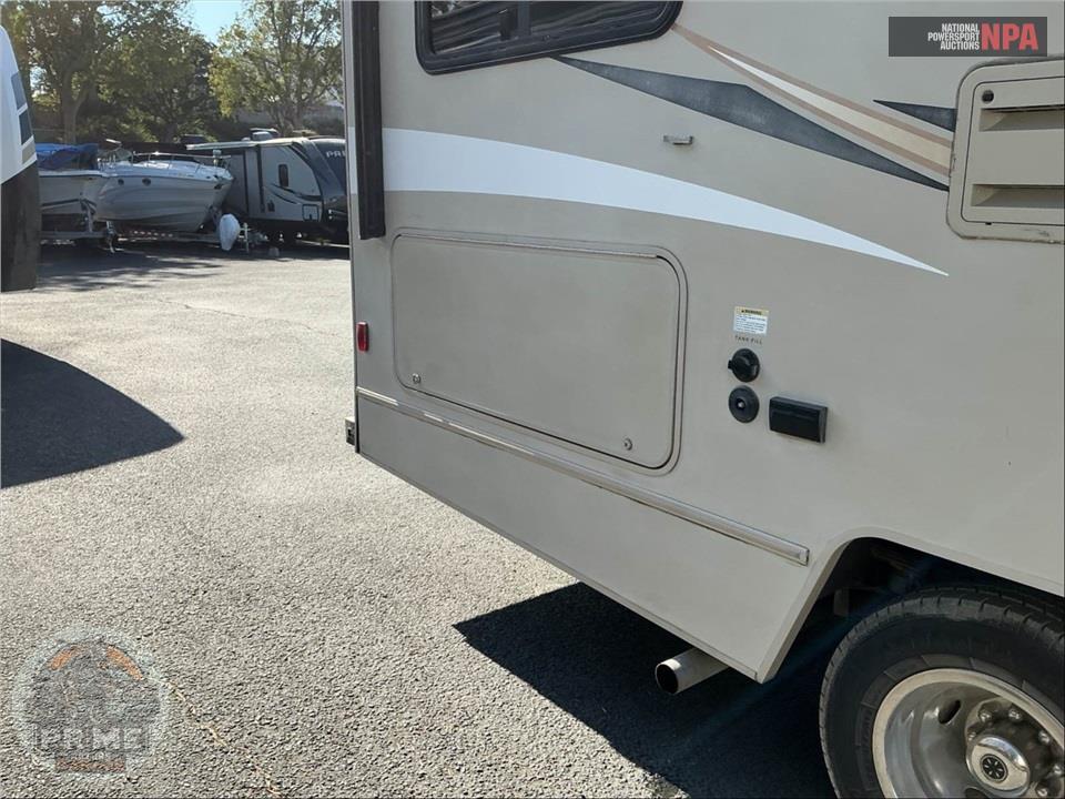 2018 Winnebago M-25B FORD - MINNIE WINNIE SERIES — фото 35