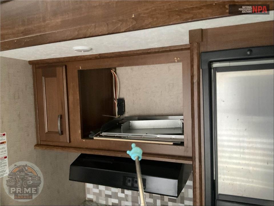 2017 Highland Ridge Rv M-293RLS - LIGHT FIFTH WHEEL SERIES — фото 23