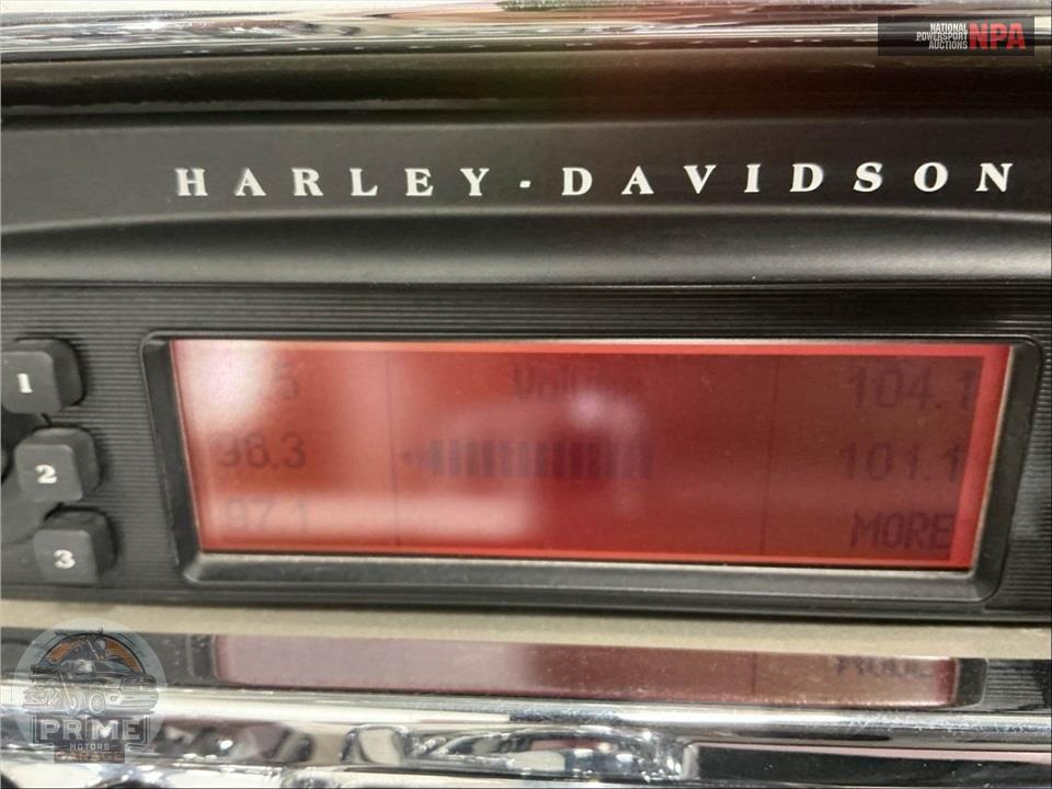2009 Harley-Davidson FLHTCUSE4 — фото 34