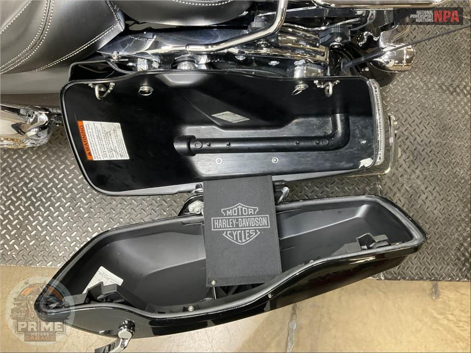 2016 Harley-Davidson FLHX STREET GLIDE — фото 17