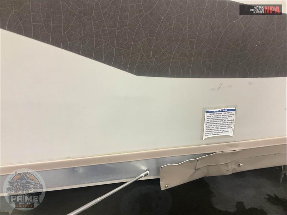 2017 Rockwood By Forest River M-8288WSA - SIGNATURE ULTRA LITE FIFTH WHEEL SERIES — фото 29