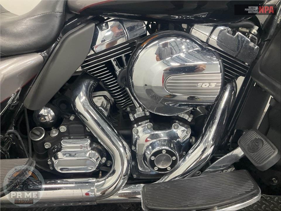 2016 Harley-Davidson FLHTKL ULTRA LIMITED LOW — фото 6