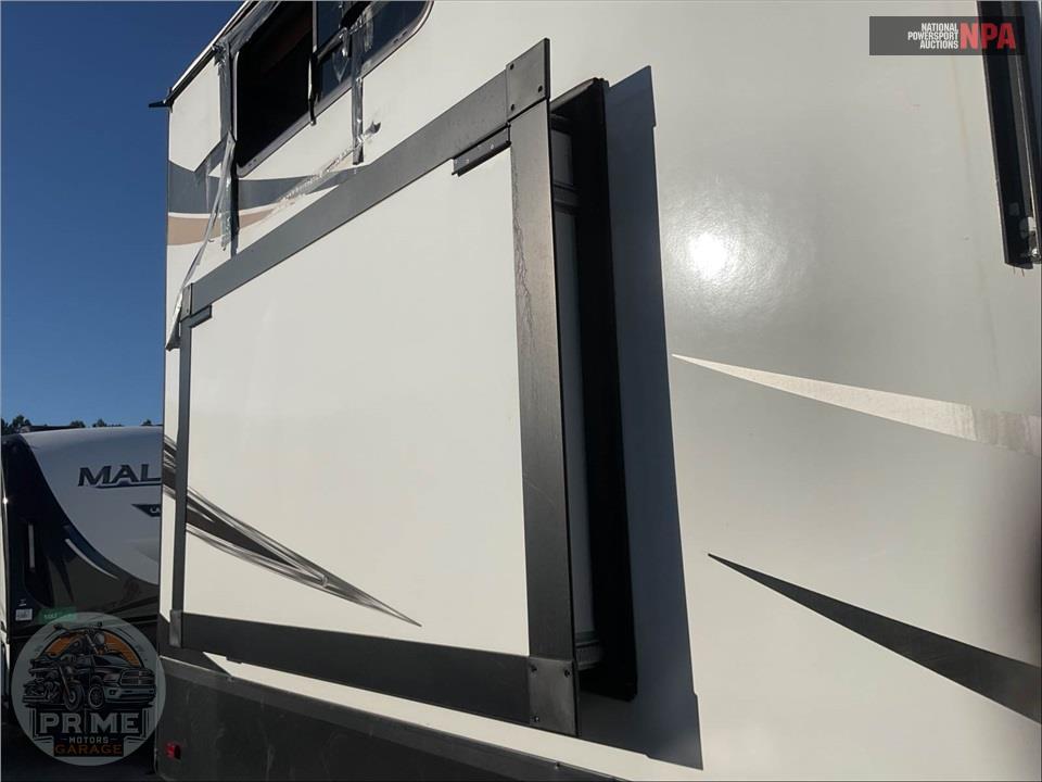 2022 Sabre By Forest River M-37FLL - FIFTH WHEEL SERIES — фото 81