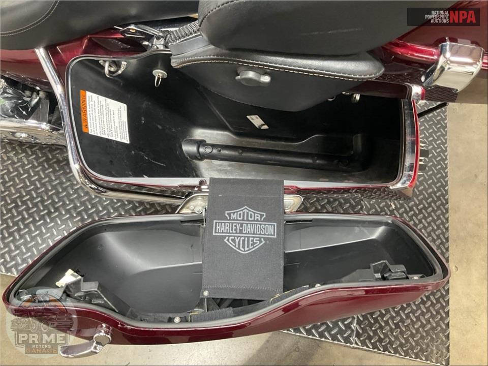 2014 Harley-Davidson FLHTK ELECTRA GLIDE ULTRA LIMITED — фото 26