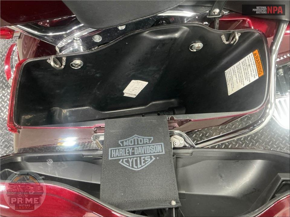 2014 Harley-Davidson FLHTK ELECTRA GLIDE ULTRA LIMITED — фото 26