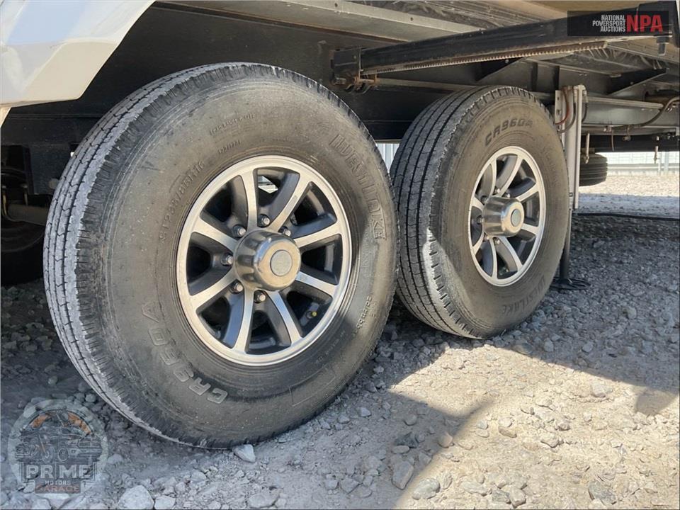 2020 Palomino By Forest River M-382FBC - COLUMBUS C-SERIES FIFTH WHEEL SERIES — фото 27