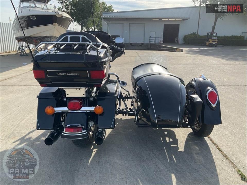 2013 Harley-Davidson FLHTK ELECTRA GLIDE UL LI — фото 4