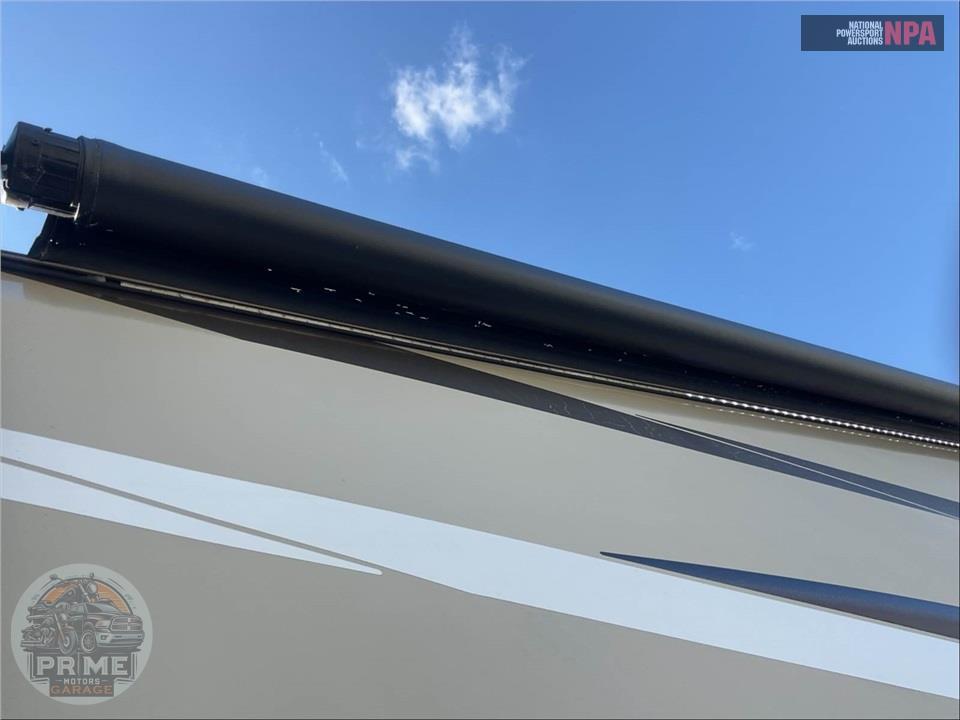 2018 Thor Motor Coach M-31E E450-V10 - FOUR WINDS SERIES — фото 83