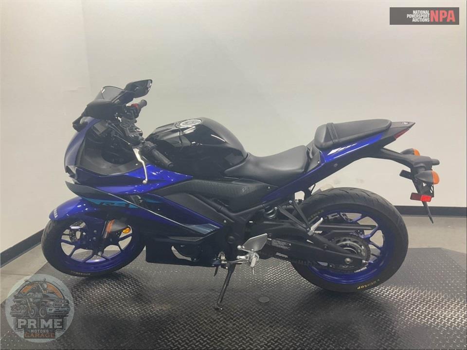 2024 Yamaha YZF-R3 — фото 3