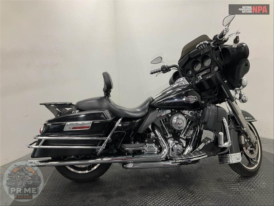 2010 Harley-Davidson FLHTCU ULTRA CLASSIC ELECTRA GLIDE — фото 1