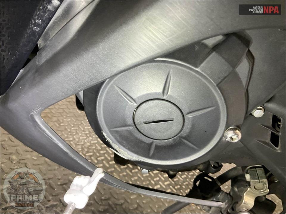 2015 Yamaha YZF-R3 — фото 10