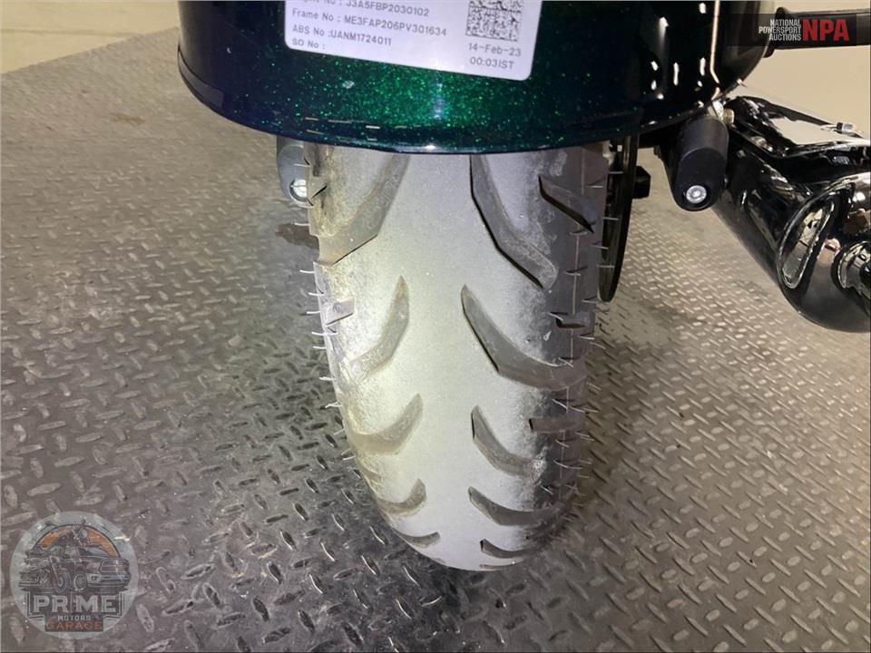 2023 Royal Enfield CLASSIC 350 SIGNALS/DARK — фото 18