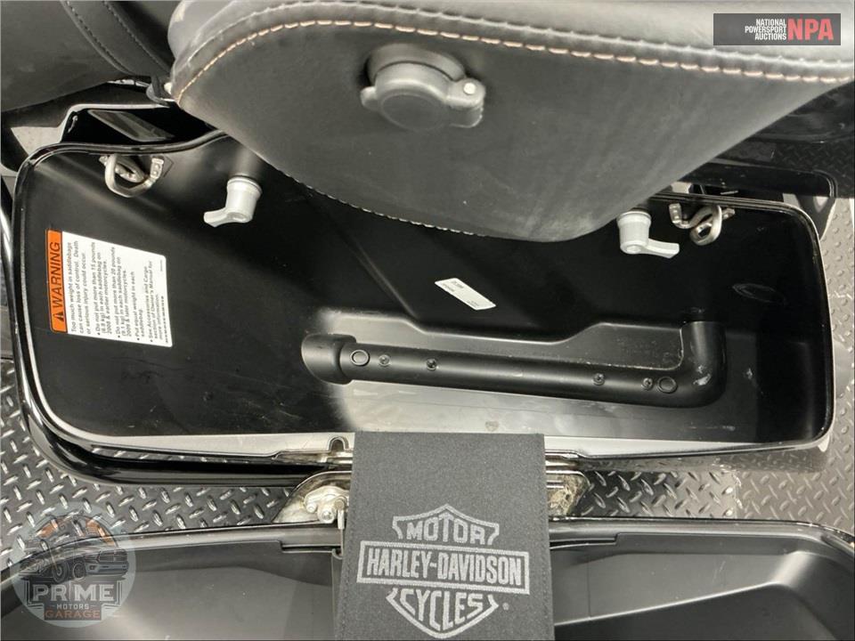 2021 Harley-Davidson FLHTK ULTRA LIMITED — фото 26