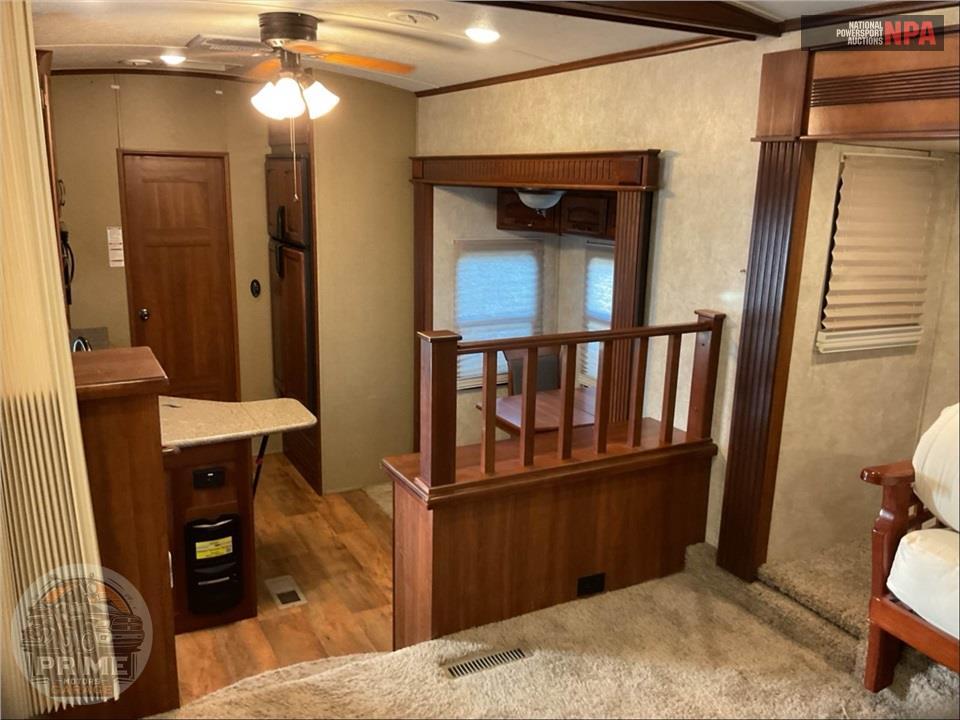 2015 Keystone Rv M-3750 FL - MONTANA FIFTH WHEEL SERIES — фото 6
