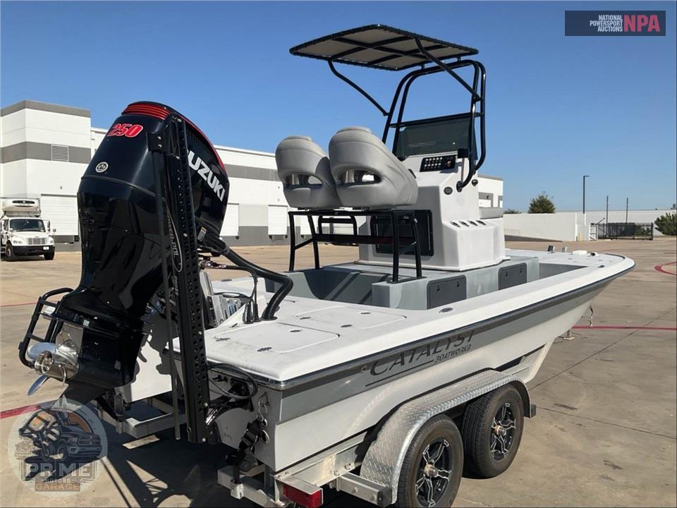 2023 Catalyst Boat Works 2100  TALON L:21 E:1 250HP SUZUKI OB — фото 4