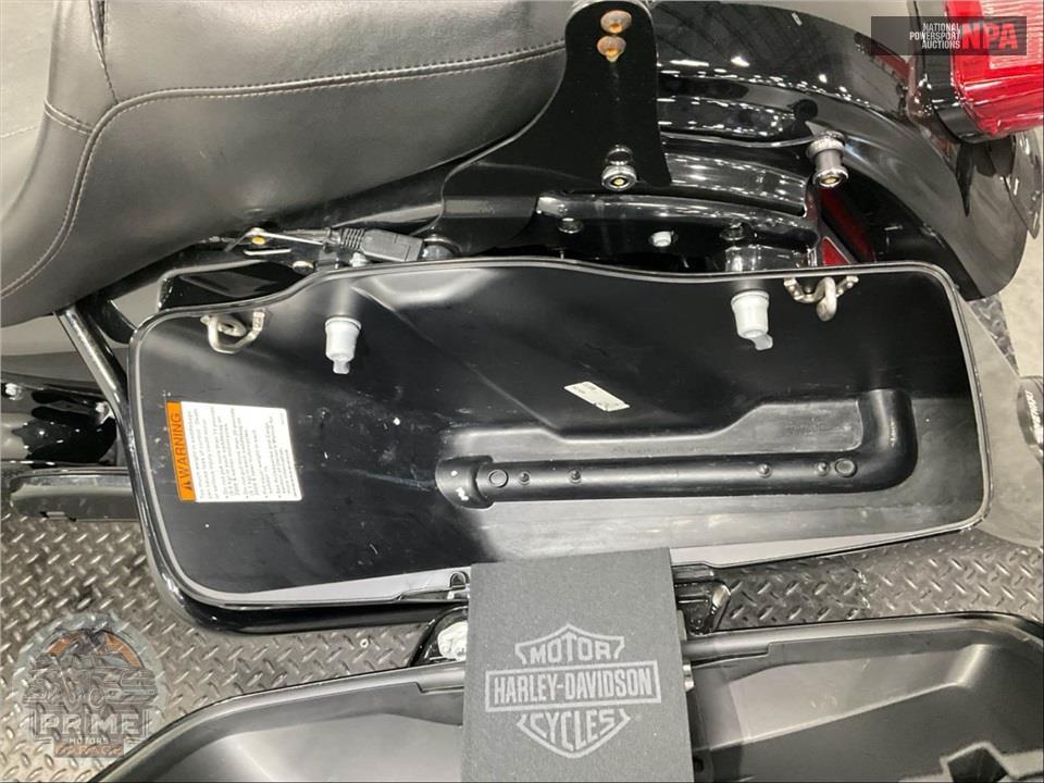 2023 Harley-Davidson FLHTK ELECTRA GLIDE ULTRA LIMITED — фото 21