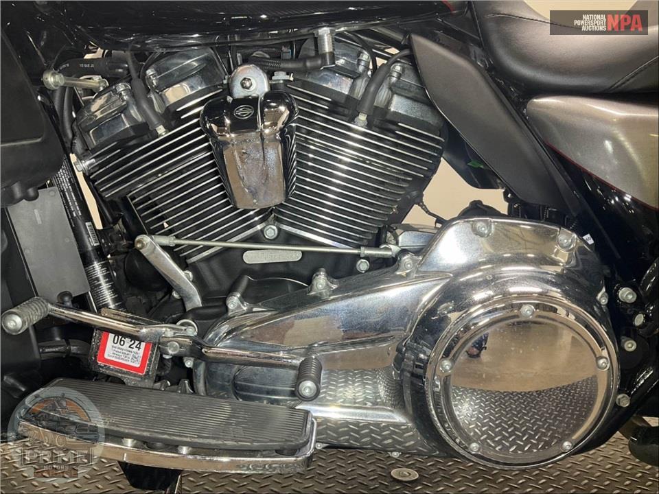 2017 Harley-Davidson FLHTKL ULTRA LIMITED LOW — фото 7