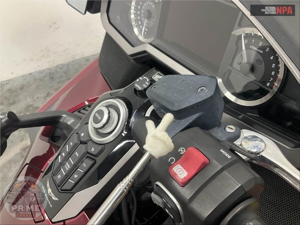 2023 Honda GL1800D GOLDWING TOUR DCT — фото 24