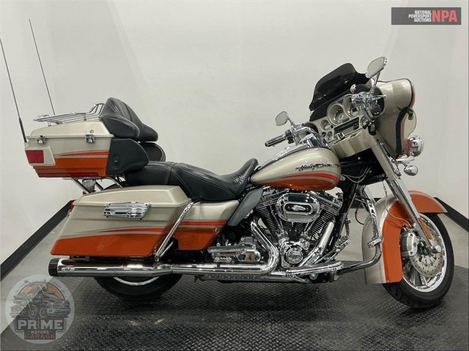 2009 HARLEY-DAVIDSON FLHTCUSE4