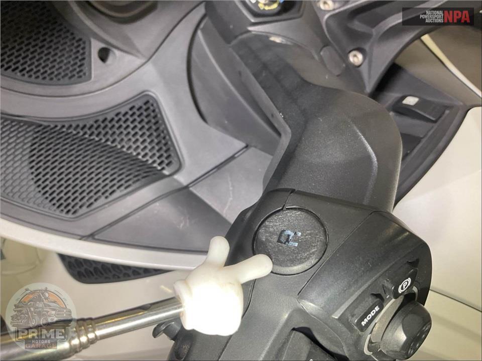 2018 Can-Am SPYDER RT-LIMITED SE6 — фото 32