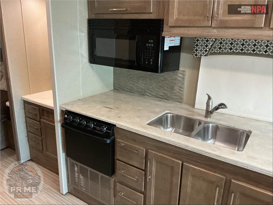 2018 Jayco M-30 XP FORD E450 - GREYHAWK PRESTIGE SERIES — фото 26