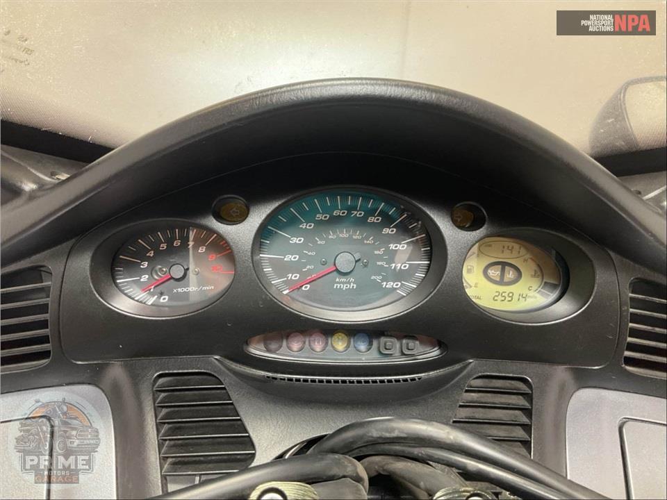 2004 Honda FSC6004 SILVER WING — фото 5