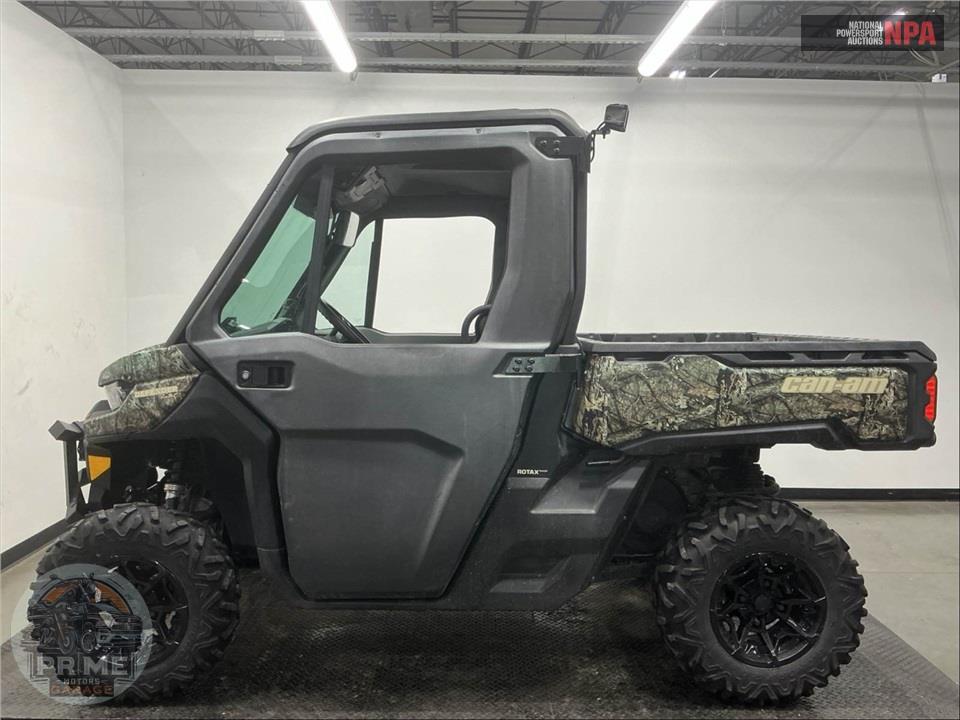2017 Can-Am DEFENDER XT CAB HD8 (CAMOUFLAGE) — фото 3