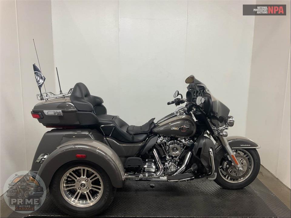 2023 Harley-Davidson FLHTCUTG TRI GLIDE ULTRA CLASSIC — фото 1
