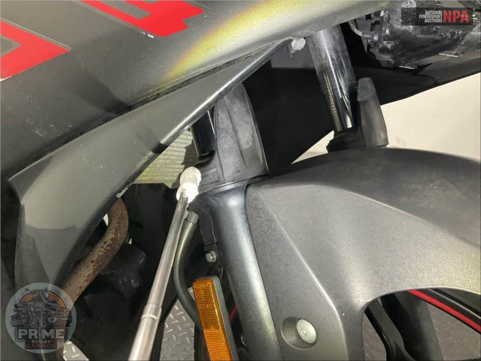 2017 Yamaha YZF-R3 — фото 31